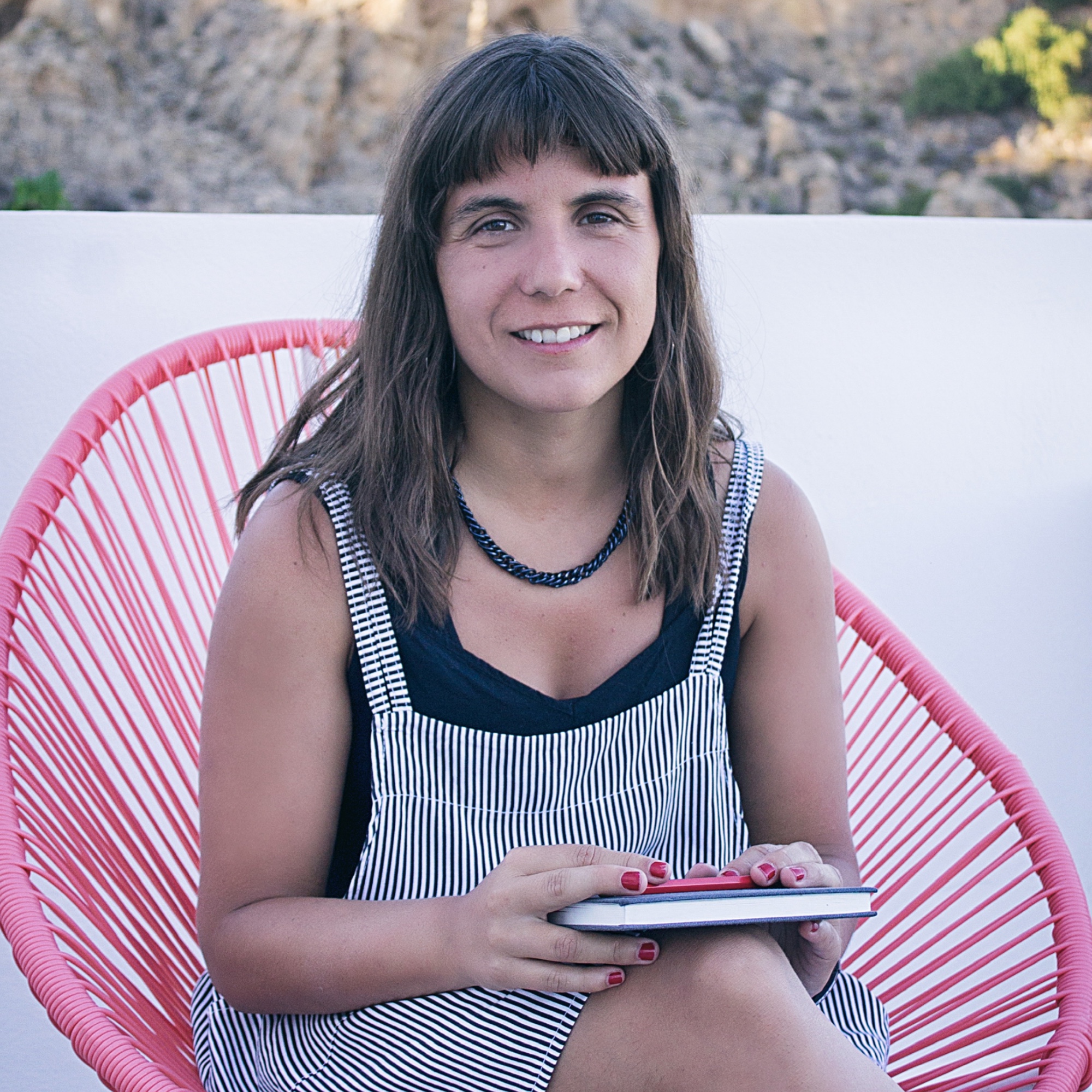 portrait of Carolina Cancanilla illustrator